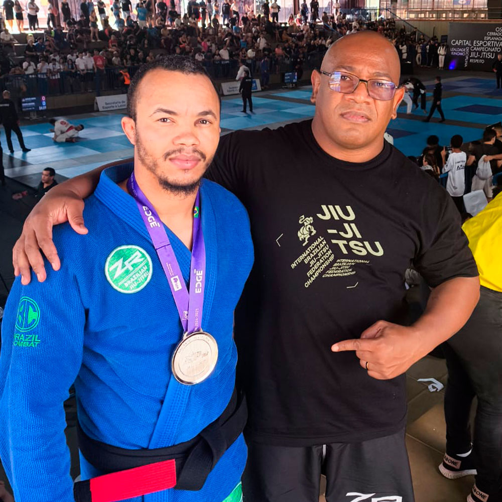 Sem Título-1_0012_c2fe3146-4b86-485d-beb0-b85fbcf756f9